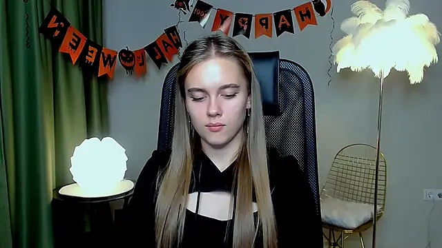 JuneWoods online show from 10.24.25