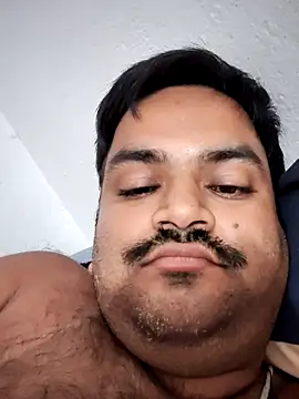 Snapshot of desiyouth94 chatting on 10.08.25 desiyouth94 online show from 10.08.25