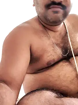 Snapshot of desiyouth94 chatting on 10.11.25 desiyouth94 online show from 10.11.25