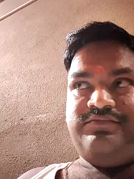 Snapshot of desiyouth94 chatting on 10.24.25 desiyouth94 online show from 10.24.25