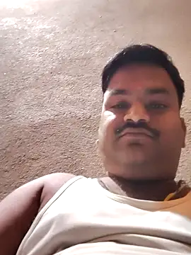 Snapshot of desiyouth94 chatting on 10.25.25 desiyouth94 online show from 10.25.25