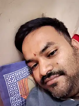 Snapshot of desiyouth94 chatting on 11.03.25 desiyouth94 online show from 11.03.25