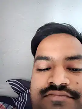 Snapshot of desiyouth94 chatting on 11.10.25 desiyouth94 online show from 11.10.25