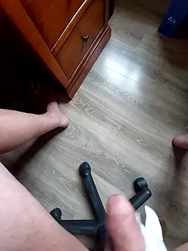 azery27000 online show from 12.01.25