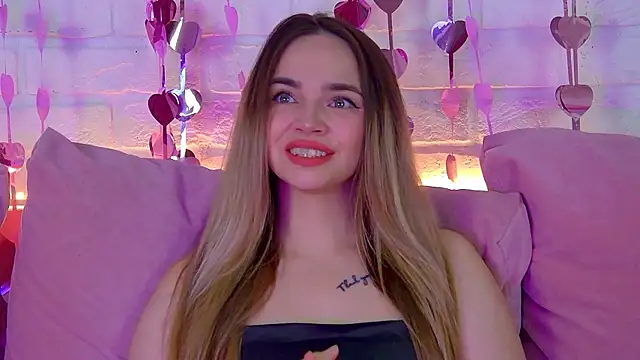 Snapshot of AnitaVenture chatting on 02.11.26 AnitaVenture online show from 02.11.26