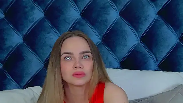 Snapshot of AnitaVenture chatting on 02.19.26 AnitaVenture online show from 02.19.26