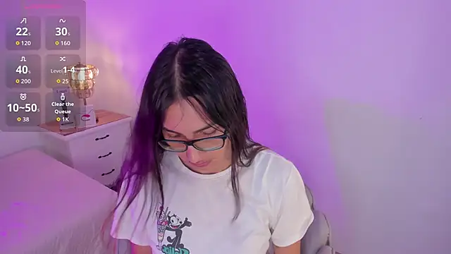 Snapshot of cherrylady_02 chatting on 11.05.25 cherrylady 02 online show from 11.05.25