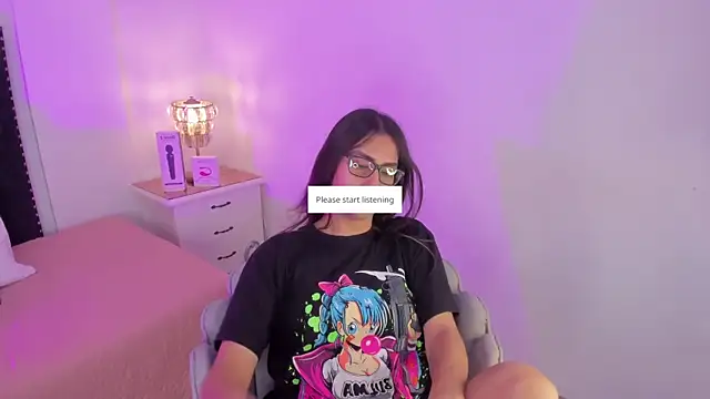 Snapshot of cherrylady_02 chatting on 11.12.25 cherrylady 02 online show from 11.12.25