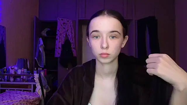 Emilia Light online show from 03.14.26