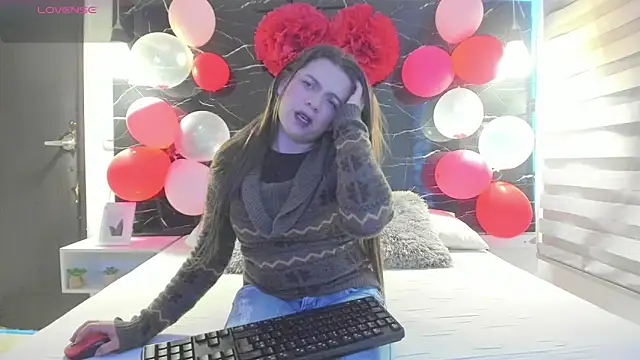 ZOE LE online show from 02.21.26