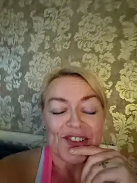 demidelightfulxx online show from 10.13.25