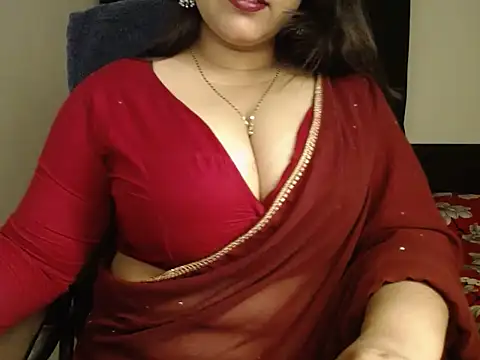 Queen Homaira online show from 02.17.26