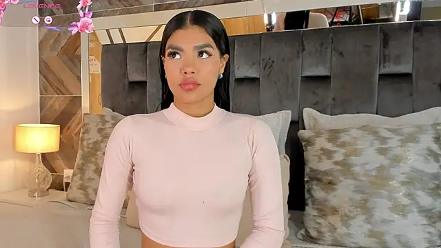 NaylaGrey online show from 11.06.25