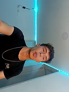 Ivonnybonn online show from 10.11.25