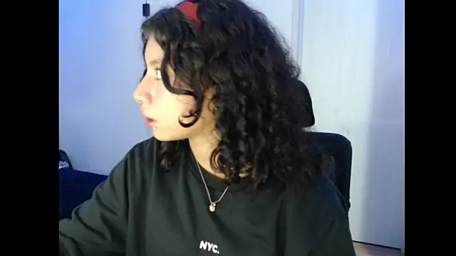 Ivonnybonn online show from 11.06.25