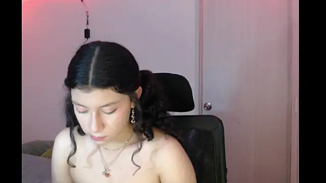 Ivonnybonn online show from 11.29.25