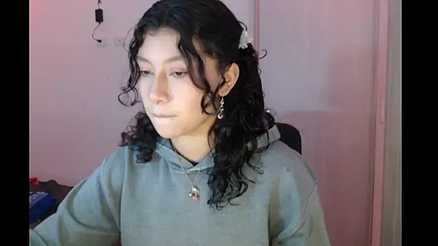 Ivonnybonn online show from 11.30.25