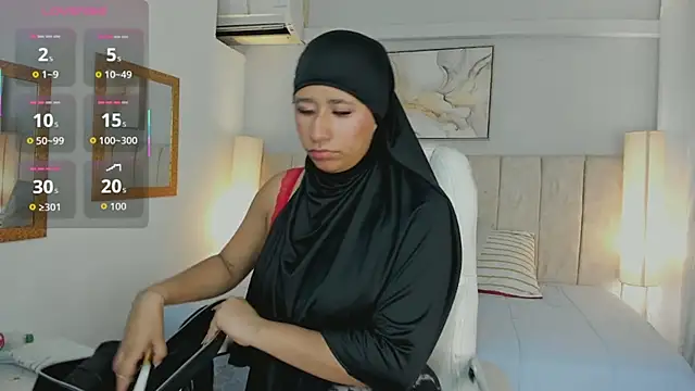 Snapshot of Ridwana_Haddad chatting on 11.27.25 Ridwana Haddad online show from 11.27.25