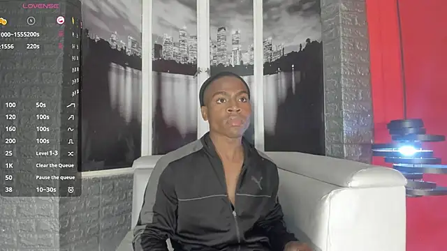 Snapshot of george_lance chatting on 10.04.25 george lance online show from 10.04.25