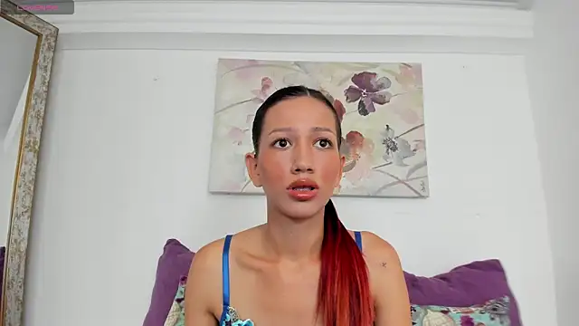 Snapshot of sofi_laane chatting on 11.18.25 sofi laane online show from 11.18.25