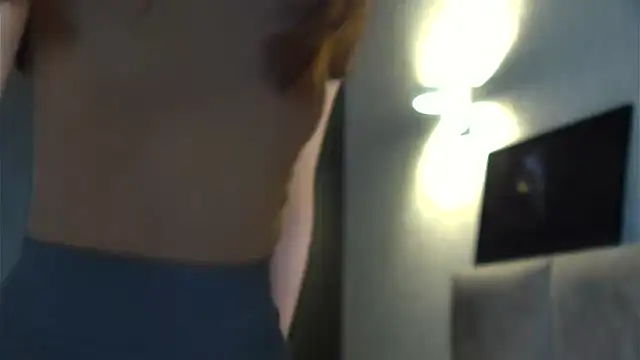 Snapshot of AnaMoonlight chatting on 02.25.26 AnaMoonlight online show from 02.25.26