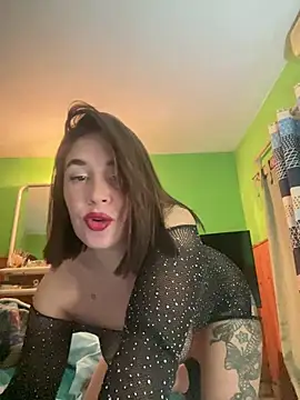 Snapshot of Belubel chatting on 07.27.26 Belubel online show from 07.27.26