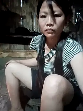 Snapshot of bree-zz chatting on 04.04.26 bree-zz online show from 04.04.26