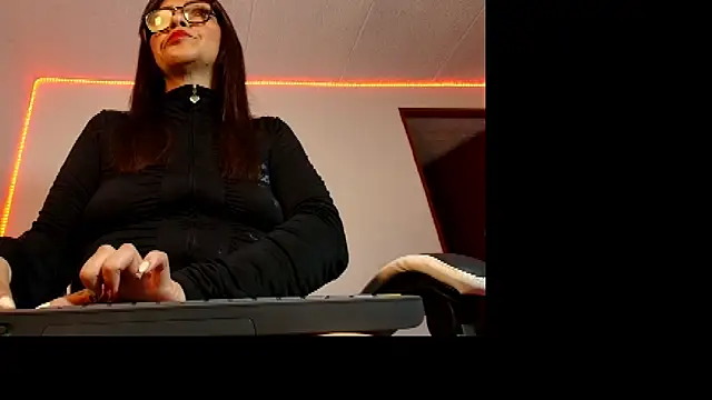 Carol Miss2 online show from 09.28.25