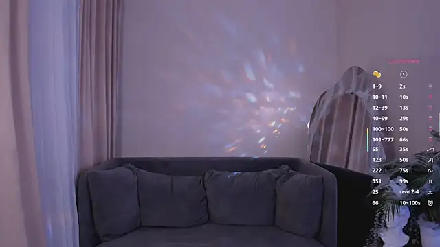 Snapshot of MayWins chatting on 11.05.25 MayWins online show from 11.05.25