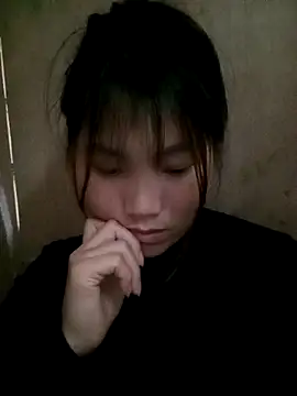 Snapshot of min-xinh chatting on 02.18.26 min-xinh online show from 02.18.26