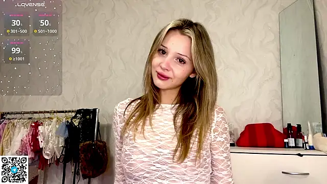 LindyEckland online show from 10.15.25