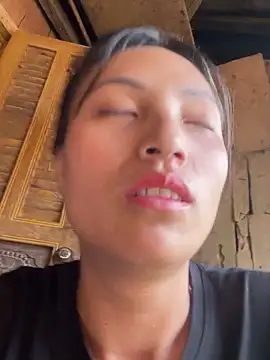 Snapshot of July_sexy69 chatting on 03.27.26 July sexy69 online show from 03.27.26