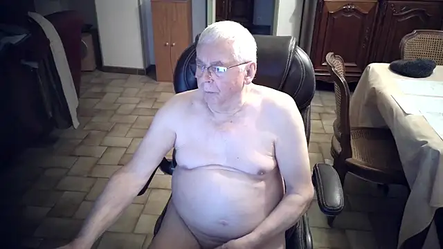 Snapshot of Alain633 chatting on 01.09.26 Alain633 online show from 01.09.26