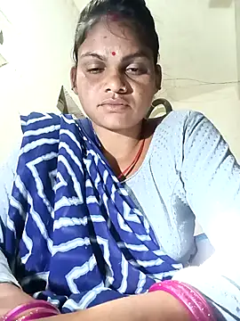 Snapshot of SHMA-77 chatting on 10.15.25 SHMA-77 online show from 10.15.25