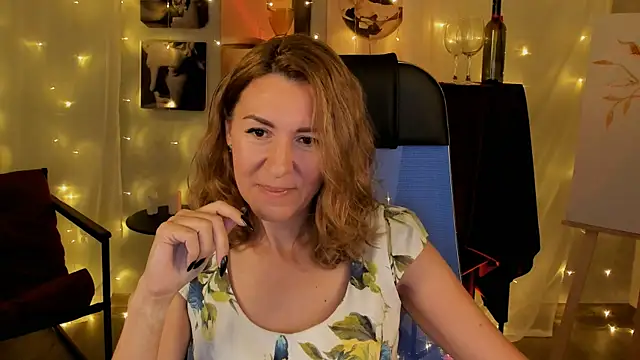 DonnaSmitth online show from 10.13.25