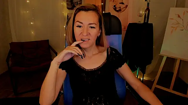 DonnaSmitth online show from 11.03.25