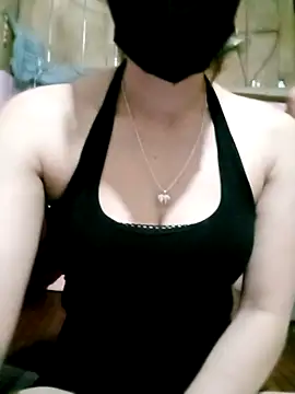 LenaCii online show from 10.18.25