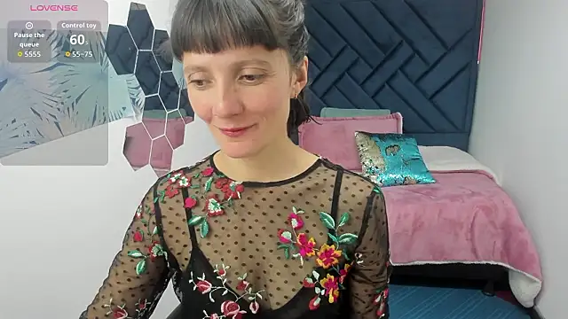 Valery More   online show from 03.14.26