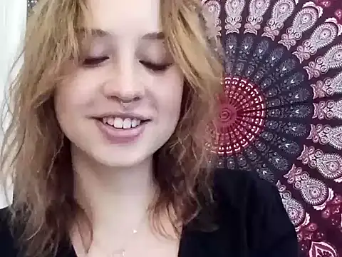 AdalynKiss online show from 10.10.25