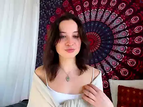 AdalynKiss online show from 10.21.25