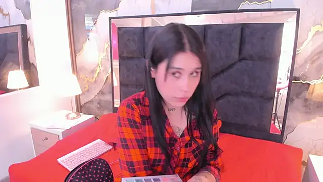 SusanVilla online show from 02.17.26