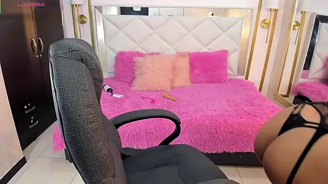 i kristi online show from 10.18.25