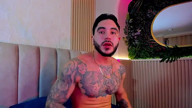 Snapshot of Dante_Dimarco chatting on 10.03.25 Dante Dimarco online show from 10.03.25