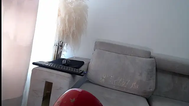 Snapshot of Adrew_fox chatting on 10.09.25 Adrew fox online show from 10.09.25