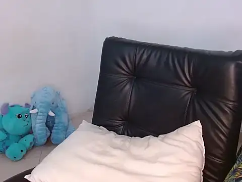 Snapshot of Diany_boobs chatting on 11.10.25 Diany boobs online show from 11.10.25