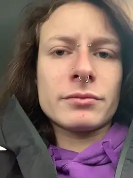 GoldenPussy1329 online show from 12.21.25