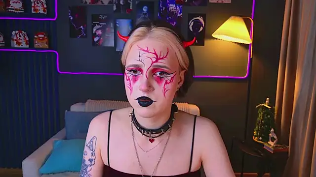 luna son online show from 12.22.25