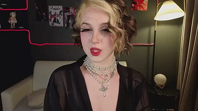 luna son online show from 04.17.26