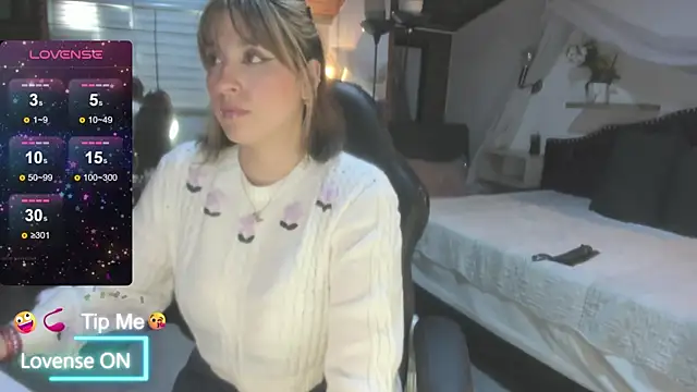 Snapshot of sophialyh_1 chatting on 04.28.26 sophialyh 1 online show from 04.28.26
