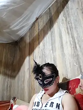 Tuyet xx online show from 10.13.25